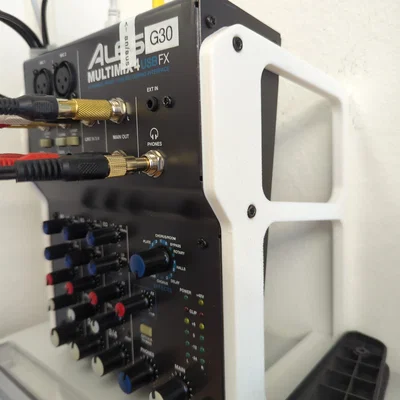 Chân đế dựng đứng cho Alesis Multimix4 USB FX