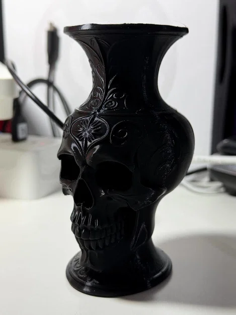 Bình hoa trang trí họa tiết đầu lâu Gothic - Image 3