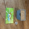 Hộp đựng thẻ game Carcassonne: The School tiện lợi - Thumbnail 1