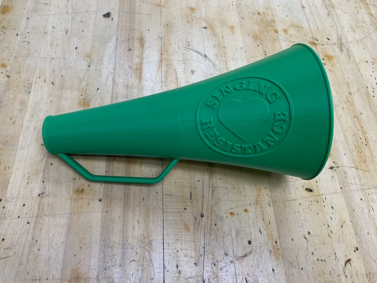 Loa Phóng Thanh (Megaphone) có Logo Singing Resistance, Thi… 1