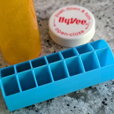 Khay chia thuốc 7 ngày (chia theo ngày hoặc AM/PM) cho lọ thuốc