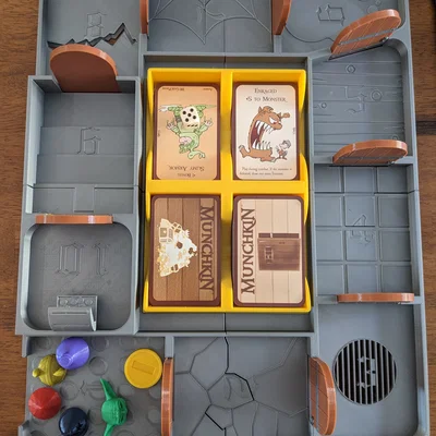 Mô hình Dungeon 10 tầng cho game Munchkin