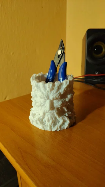 Ống cắm bút Thần Cây (Tree Spirit Pencil Holder) - Image 2