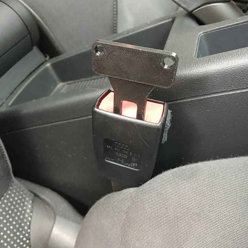 Dụng cụ chặn báo động dây an toàn (Seat Belt Alarm Stopper)