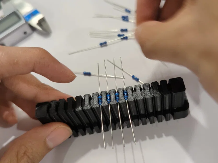 Dụng cụ uốn chân điện trở (Multiple Resistor Lead Forming Tool) - Image 1