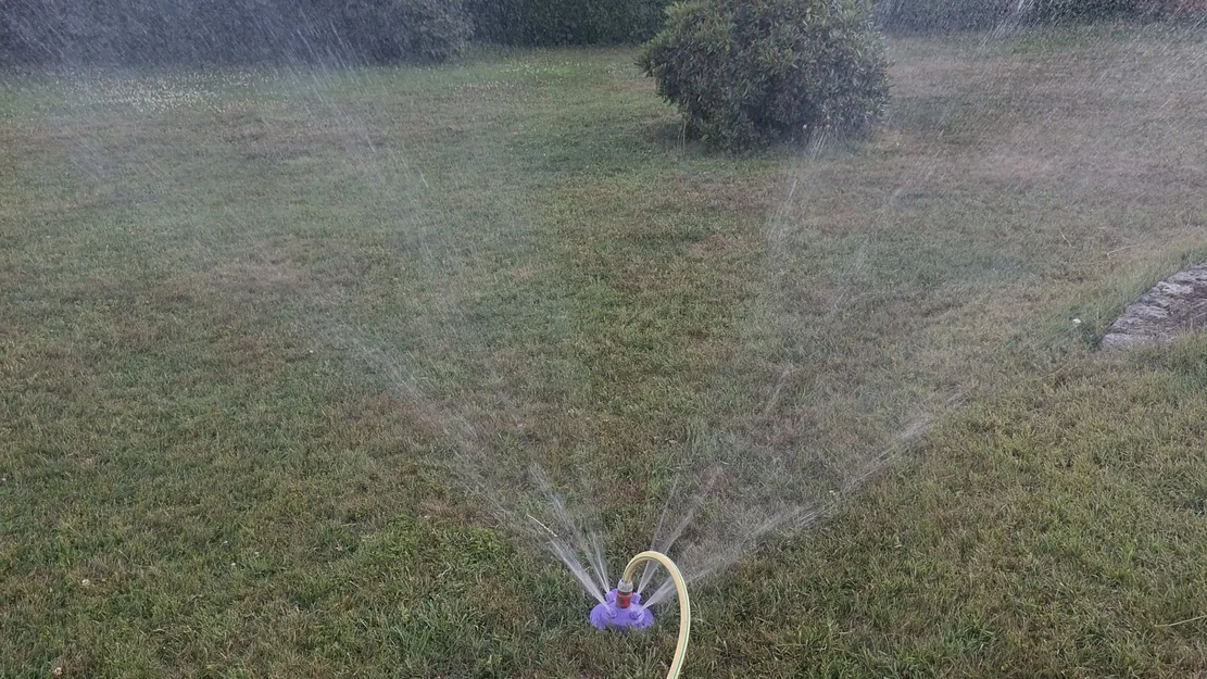 Đầu phun tưới cỏ 3D (Lawn Sprinkler) cho sân vườn bền đẹp - Image 5