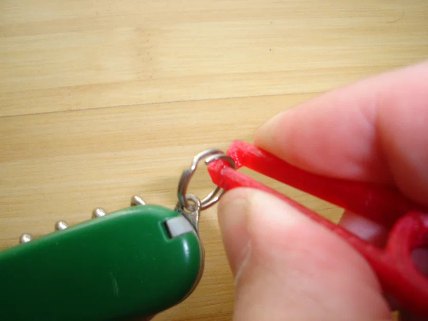 Dụng cụ hỗ trợ móc khóa (Key Ring Helper) - Image 4