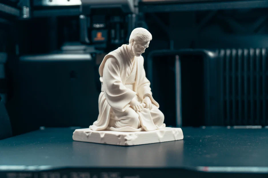 Tượng Obi-Wan Kenobi Trầm Tư - Image 3