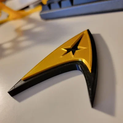 Phù hiệu Starfleet Delta (Starfleet Delta Insignia)