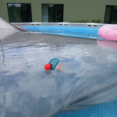 Mô hình tàu chở hàng chạy bằng bóng bay in 3D cho bể bơi