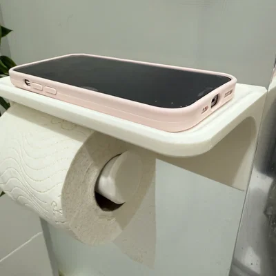Giá treo giấy vệ sinh tích hợp kệ để điện thoại