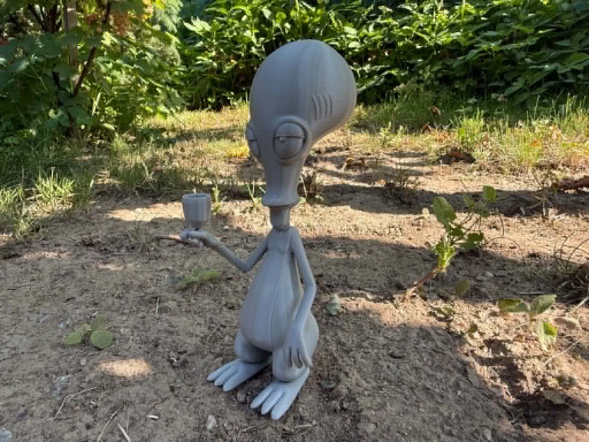 Mô hình nhân vật Roger từ series American Dad - Image 3