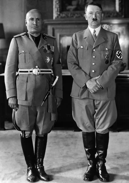 Mô hình 3D nhân vật lịch sử Benito Mussolini và Adolf Hitler - Image 2