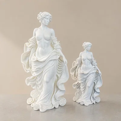 The Unveiling Muse — Nàng thơ bước ra từ gió và lụa
