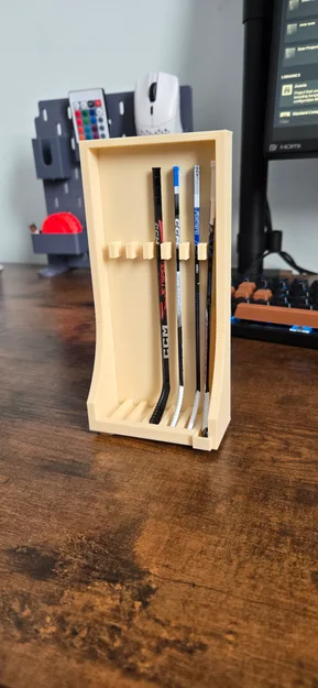 Kệ trưng bày gậy khúc côn cầu mini NHL McDonalds - Image 2